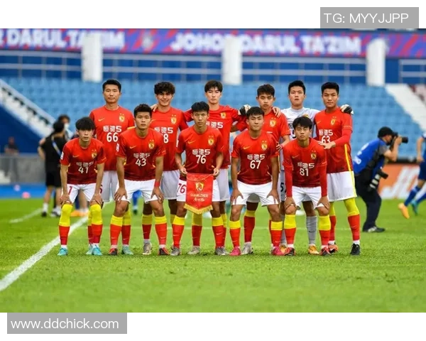 中国足球球星工资揭秘:高薪背后的市场价值与发展前景分析 中国足球球星工资揭秘:高薪背后的市场价值与发展前景分析